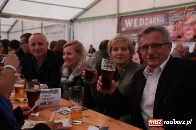 Zdjęcie w galerii na portalu naszraciborz.pl: Oktoberfest w Szymocicach – jak na Bajerach… wiadomości z regionu