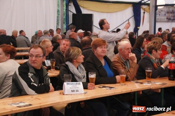 Zdjęcie w galerii na portalu naszraciborz.pl: Oktoberfest w Szymocicach – jak na Bajerach… wiadomości z regionu