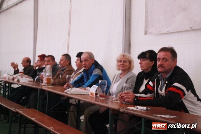 Zdjęcie w galerii na portalu naszraciborz.pl: Oktoberfest w Szymocicach – jak na Bajerach… wiadomości z regionu