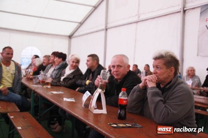 Zdjęcie w galerii na portalu naszraciborz.pl: Oktoberfest w Szymocicach – jak na Bajerach… wiadomości z regionu