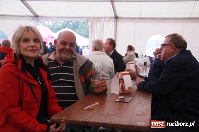 Zdjęcie w galerii na portalu naszraciborz.pl: Oktoberfest w Szymocicach – jak na Bajerach… wiadomości z regionu