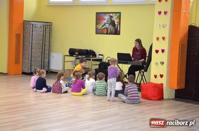 Zdjęcie w galerii na portalu naszraciborz.pl: Nauka tańca dla początkujących w Studio Tańca "La Fiesta" w Raciborzu wiadomości z regionu