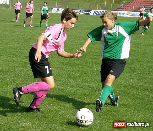 Zdjęcie w galerii na portalu naszraciborz.pl: Rezerwy kobiecej Unii nie zwalniają tempa wiadomości z regionu