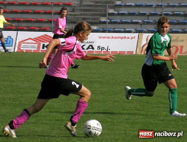 Zdjęcie w galerii na portalu naszraciborz.pl: Rezerwy kobiecej Unii nie zwalniają tempa wiadomości z regionu