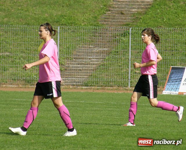 Zdjęcie w galerii na portalu naszraciborz.pl: Rezerwy kobiecej Unii nie zwalniają tempa wiadomości z regionu