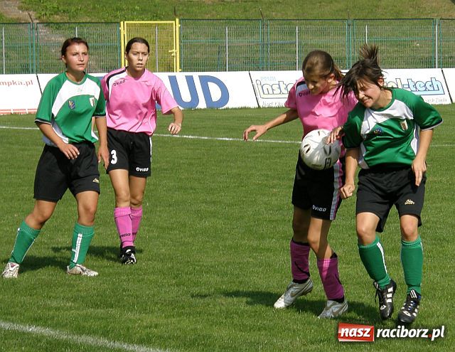 Zdjęcie w galerii na portalu naszraciborz.pl: Rezerwy kobiecej Unii nie zwalniają tempa wiadomości z regionu