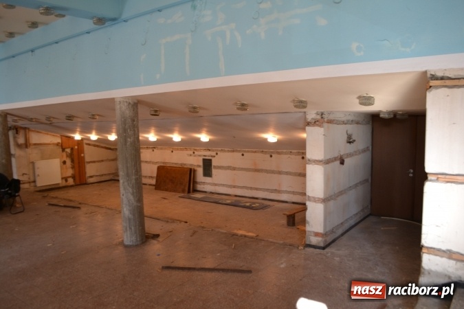 Zdjęcie w galerii na portalu naszraciborz.pl: Trwa remont MOKSiR-u w Kuźni Raciborskiej wiadomości z regionu