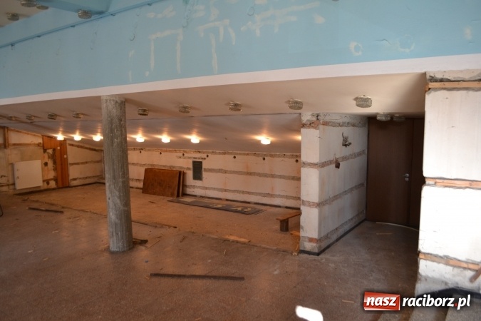 Zdjęcie w galerii na portalu naszraciborz.pl: Trwa remont MOKSiR-u w Kuźni Raciborskiej wiadomości z regionu