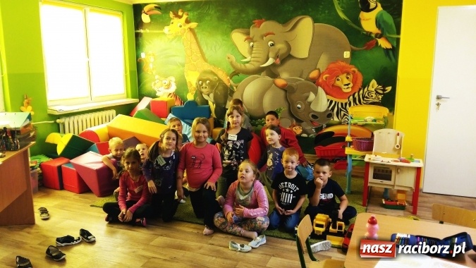 Zdjęcie w galerii na portalu naszraciborz.pl: Krzanowiccy uczniowie mają nową, kolorową świetlicę!  wiadomości z regionu