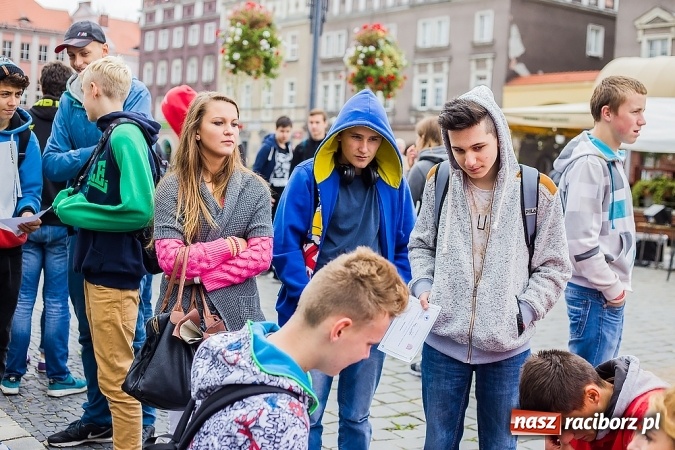 Zdjęcie w galerii na portalu naszraciborz.pl: Pokazy ratownictwa medycznego na Rynku wiadomości z regionu
