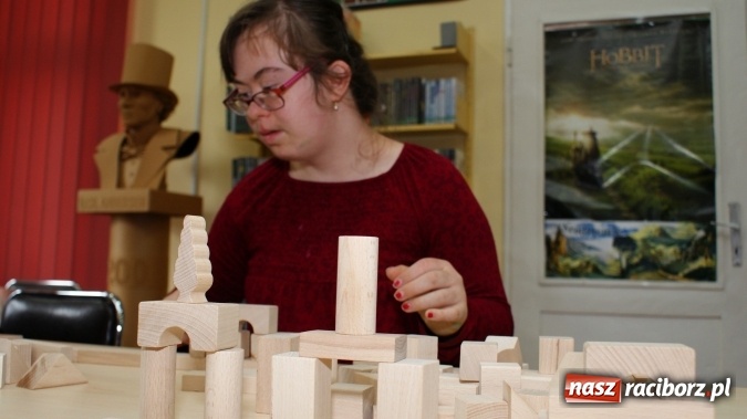 Zdjęcie w galerii na portalu naszraciborz.pl: Radosna edukacja ekologiczna w bibliotece  wiadomości z regionu