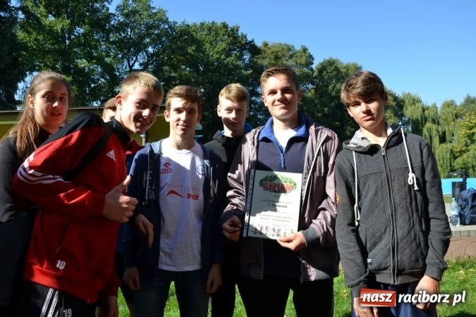 Zdjęcie w galerii na portalu naszraciborz.pl: Gminne zawody w biegach przełajowych w Tworkowie  wiadomości z regionu