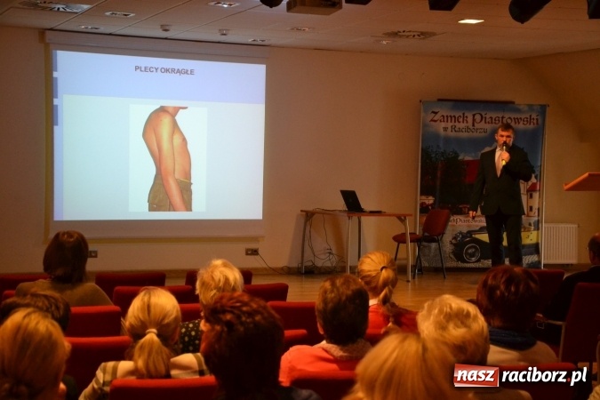 Zdjęcie w galerii na portalu naszraciborz.pl: Korygowanie wad postawy - konferencja na zamku  wiadomości z regionu