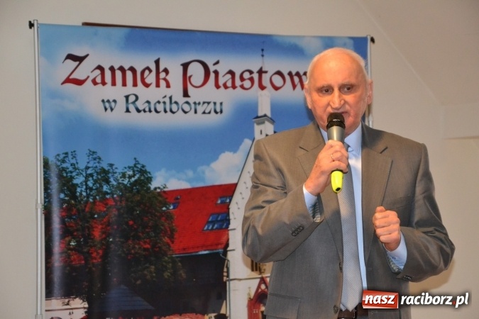 Zdjęcie w galerii na portalu naszraciborz.pl: Korygowanie wad postawy - konferencja na zamku  wiadomości z regionu