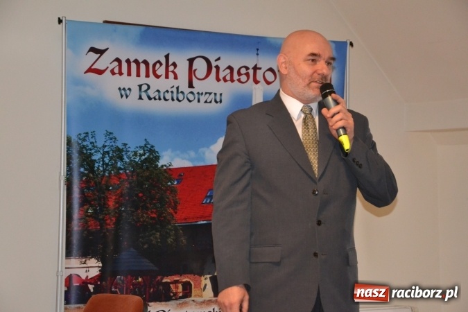 Zdjęcie w galerii na portalu naszraciborz.pl: Korygowanie wad postawy - konferencja na zamku  wiadomości z regionu