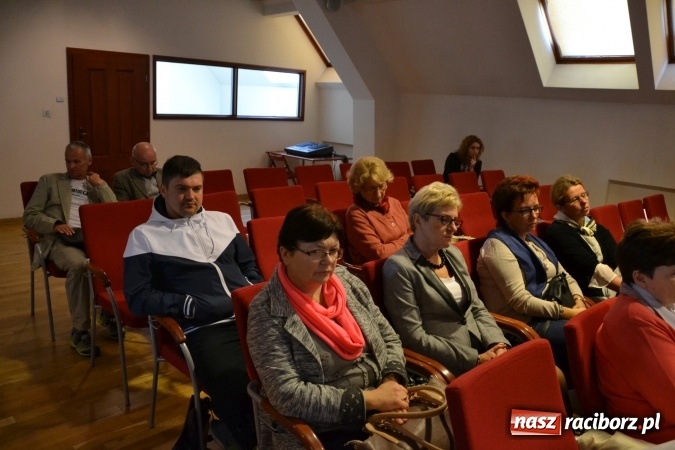 Zdjęcie w galerii na portalu naszraciborz.pl: Korygowanie wad postawy - konferencja na zamku  wiadomości z regionu