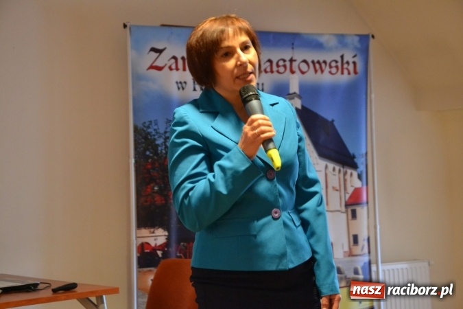 Zdjęcie w galerii na portalu naszraciborz.pl: Korygowanie wad postawy - konferencja na zamku  wiadomości z regionu