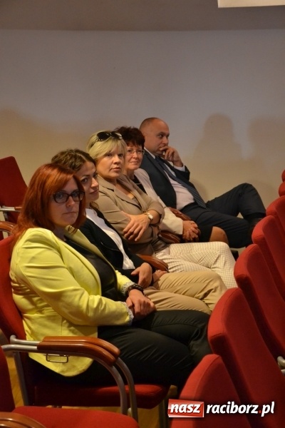 Zdjęcie w galerii na portalu naszraciborz.pl: Korygowanie wad postawy - konferencja na zamku  wiadomości z regionu