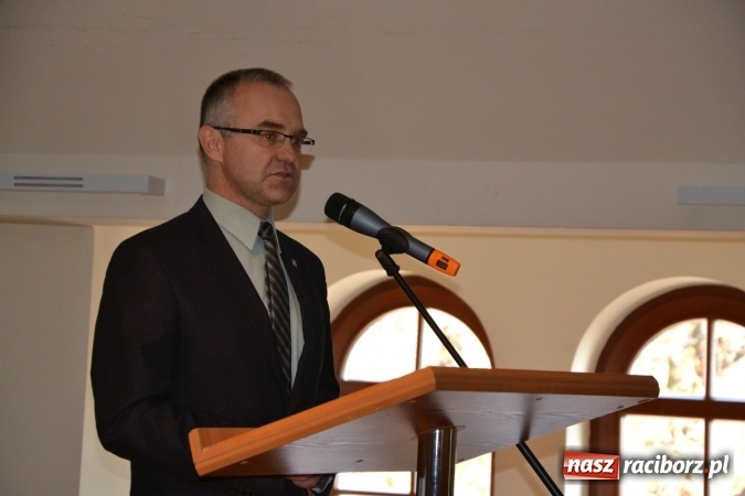 Zdjęcie w galerii na portalu naszraciborz.pl: Korygowanie wad postawy - konferencja na zamku  wiadomości z regionu