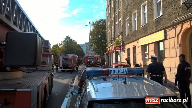 Zdjęcie w galerii na portalu naszraciborz.pl: Pożar mieszkania w kamienicy przy Opawskiej wiadomości z regionu