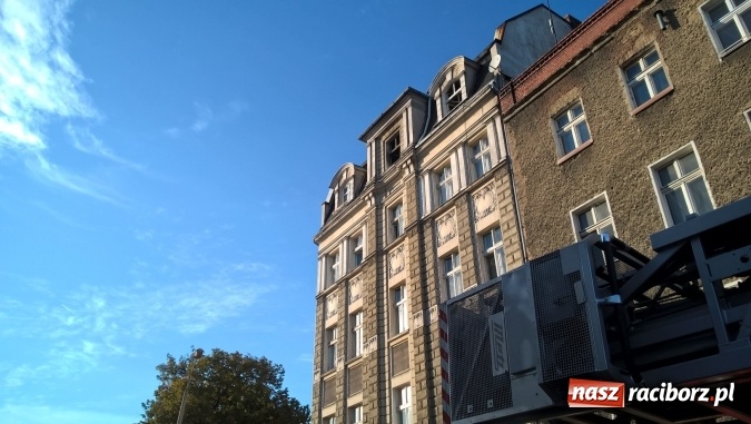 Zdjęcie w galerii na portalu naszraciborz.pl: Pożar mieszkania w kamienicy przy Opawskiej wiadomości z regionu