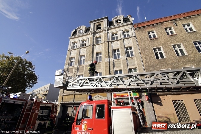 Zdjęcie w galerii na portalu naszraciborz.pl: Pożar mieszkania w kamienicy przy Opawskiej wiadomości z regionu