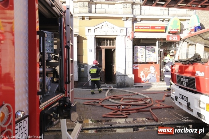 Zdjęcie w galerii na portalu naszraciborz.pl: Pożar mieszkania w kamienicy przy Opawskiej wiadomości z regionu