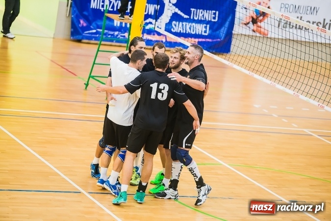 Zdjęcie w galerii na portalu naszraciborz.pl: Emocje i zacięta walka w Arenie Rafako wiadomości z regionu