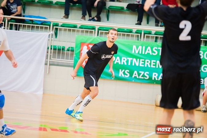 Zdjęcie w galerii na portalu naszraciborz.pl: Emocje i zacięta walka w Arenie Rafako wiadomości z regionu