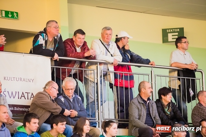 Zdjęcie w galerii na portalu naszraciborz.pl: Emocje i zacięta walka w Arenie Rafako wiadomości z regionu