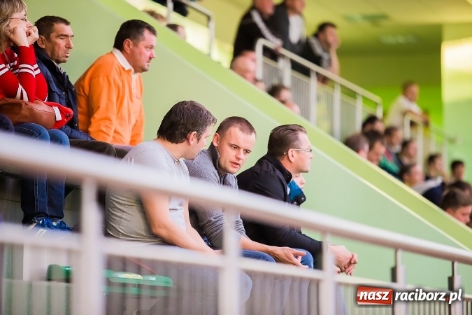 Zdjęcie w galerii na portalu naszraciborz.pl: Emocje i zacięta walka w Arenie Rafako wiadomości z regionu