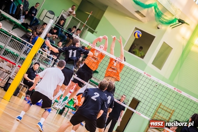 Zdjęcie w galerii na portalu naszraciborz.pl: Emocje i zacięta walka w Arenie Rafako wiadomości z regionu