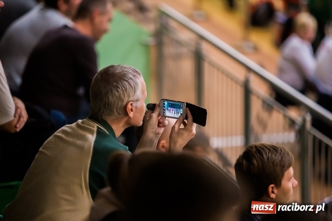 Zdjęcie w galerii na portalu naszraciborz.pl: Emocje i zacięta walka w Arenie Rafako wiadomości z regionu