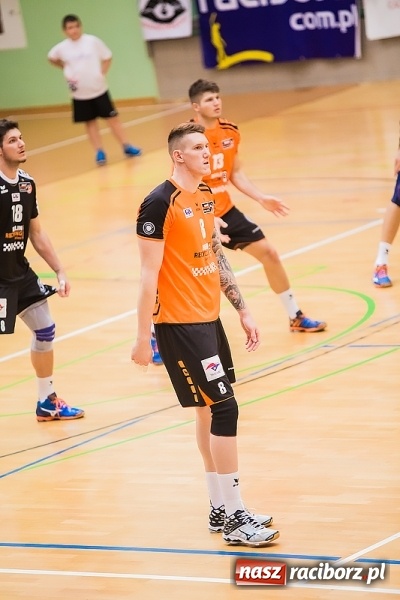 Zdjęcie w galerii na portalu naszraciborz.pl: Emocje i zacięta walka w Arenie Rafako wiadomości z regionu