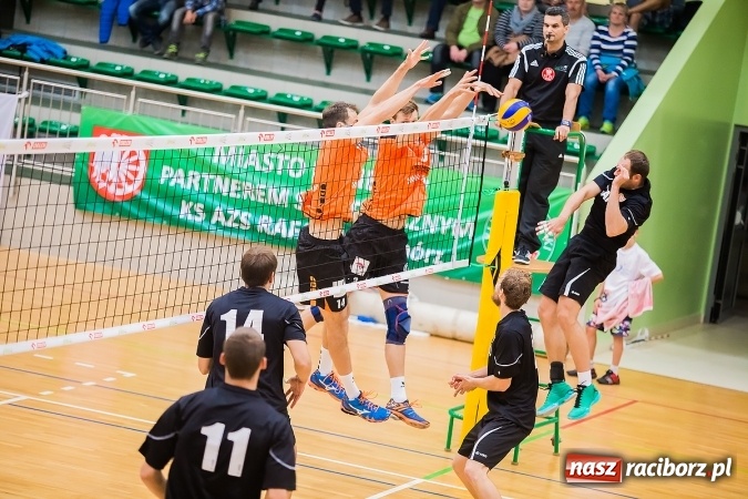 Zdjęcie w galerii na portalu naszraciborz.pl: Emocje i zacięta walka w Arenie Rafako wiadomości z regionu