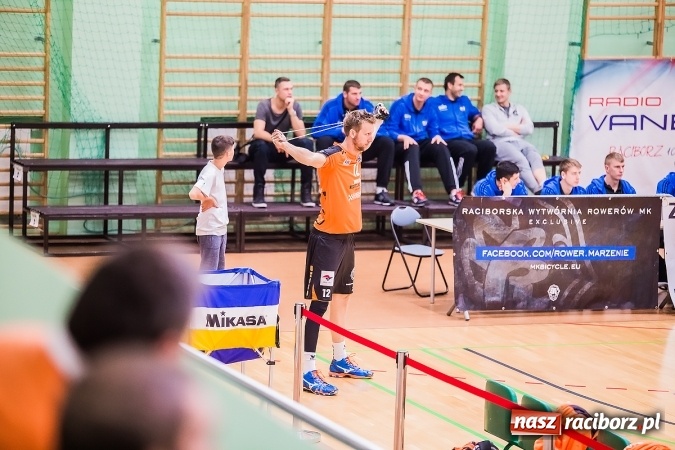 Zdjęcie w galerii na portalu naszraciborz.pl: Emocje i zacięta walka w Arenie Rafako wiadomości z regionu