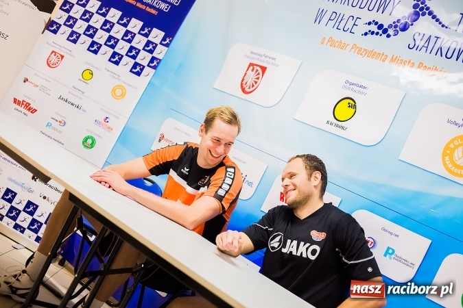 Zdjęcie w galerii na portalu naszraciborz.pl: Emocje i zacięta walka w Arenie Rafako wiadomości z regionu