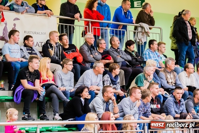 Zdjęcie w galerii na portalu naszraciborz.pl: Emocje i zacięta walka w Arenie Rafako wiadomości z regionu