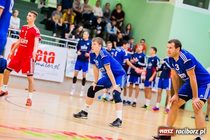 Zdjęcie w galerii na portalu naszraciborz.pl: Emocje i zacięta walka w Arenie Rafako wiadomości z regionu