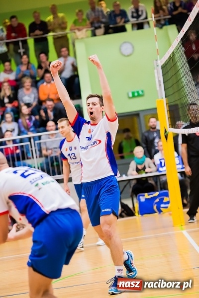 Zdjęcie w galerii na portalu naszraciborz.pl: Emocje i zacięta walka w Arenie Rafako wiadomości z regionu