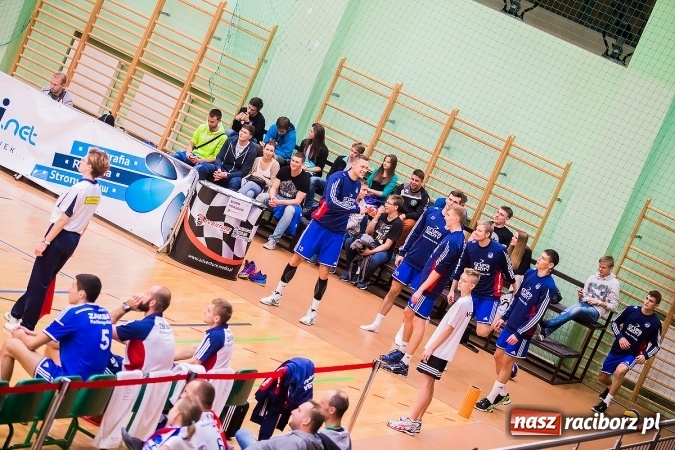 Zdjęcie w galerii na portalu naszraciborz.pl: Emocje i zacięta walka w Arenie Rafako wiadomości z regionu