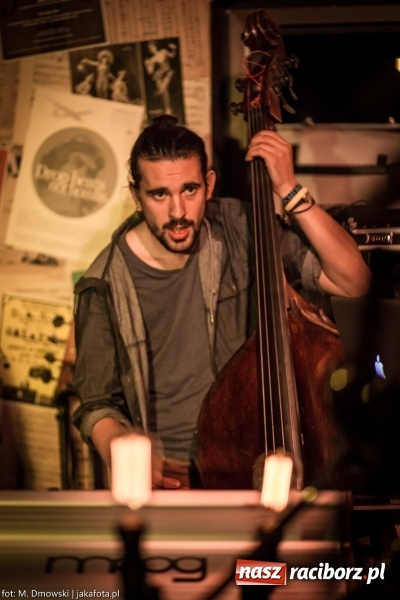 Zdjęcie w galerii na portalu naszraciborz.pl: Leski zagrał na Końcu Świata wiadomości z regionu