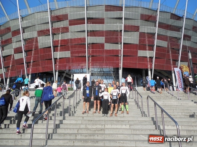 Zdjęcie w galerii na portalu naszraciborz.pl: Rafakowcy przebiegli Maraton Warszawski wiadomości z regionu