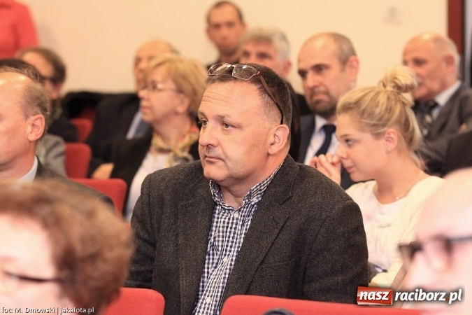 Zdjęcie w galerii na portalu naszraciborz.pl: Raciborska PWSZ zainaugurowała na Zamku Piastowskim rok akademicki 2015/2016 wiadomości z regionu