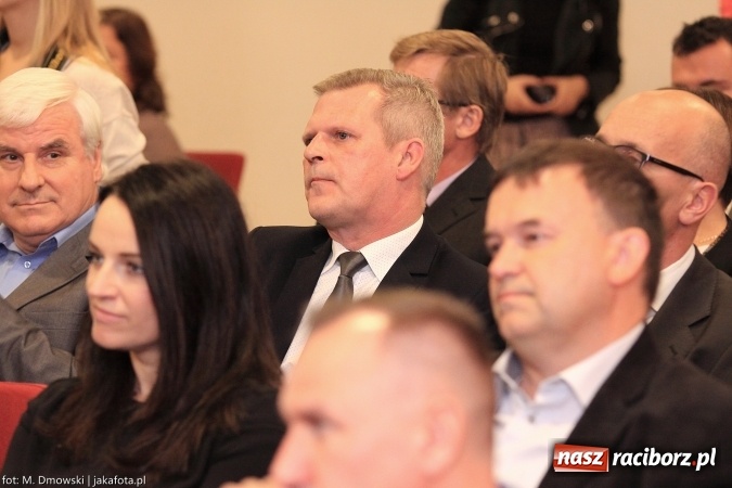 Zdjęcie w galerii na portalu naszraciborz.pl: Raciborska PWSZ zainaugurowała na Zamku Piastowskim rok akademicki 2015/2016 wiadomości z regionu