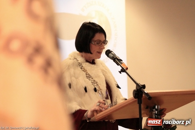 Zdjęcie w galerii na portalu naszraciborz.pl: Raciborska PWSZ zainaugurowała na Zamku Piastowskim rok akademicki 2015/2016 wiadomości z regionu
