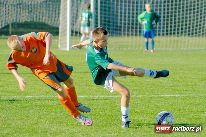 Zdjęcie w galerii na portalu naszraciborz.pl: Łatwa wygrana młodzików Unii. Pasmo remisów przerwane wiadomości z regionu
