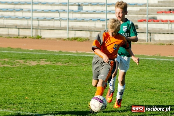 Zdjęcie w galerii na portalu naszraciborz.pl: Łatwa wygrana młodzików Unii. Pasmo remisów przerwane wiadomości z regionu