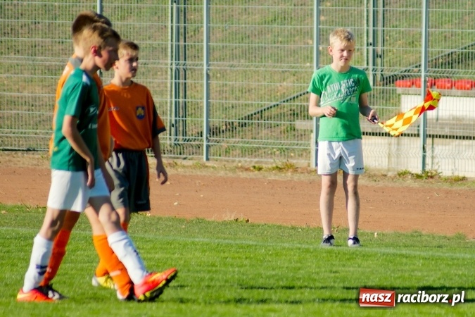 Zdjęcie w galerii na portalu naszraciborz.pl: Łatwa wygrana młodzików Unii. Pasmo remisów przerwane wiadomości z regionu