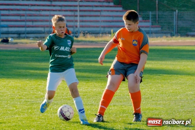 Zdjęcie w galerii na portalu naszraciborz.pl: Łatwa wygrana młodzików Unii. Pasmo remisów przerwane wiadomości z regionu